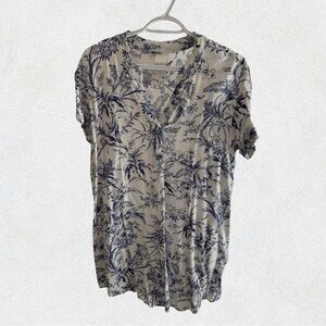 H&M White and Blue Printed V-neck Dress